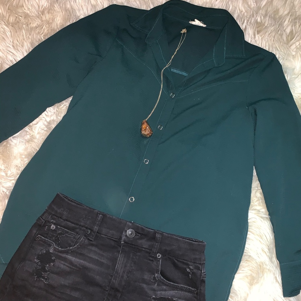 GILLI Shirt ~ Like NEW ~ Stylish